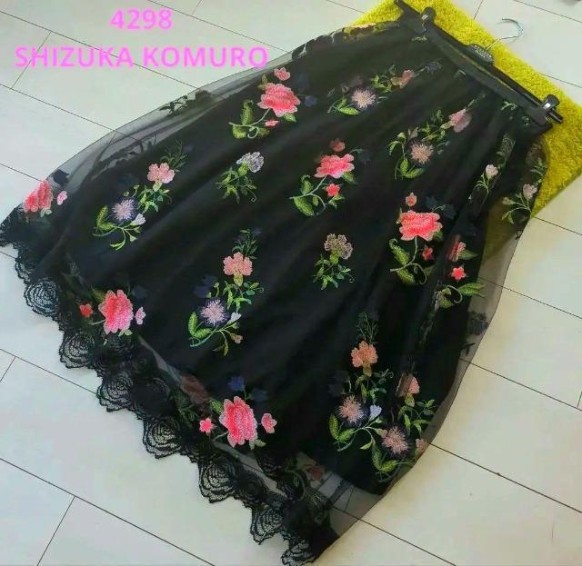 4298 SHIZUKA KOMURO/コムロシズカ/シズカコムロ/コムロシヅカ/シヅカコムロ/刺繍チュールフレアロングスカート < ブランド 4298 SHIZUKA KOMURO/コムロシズカ/シズカコムロ/コムロシヅカ/シヅカコムロ/刺繍チュールフレアロングスカート < ブランドの