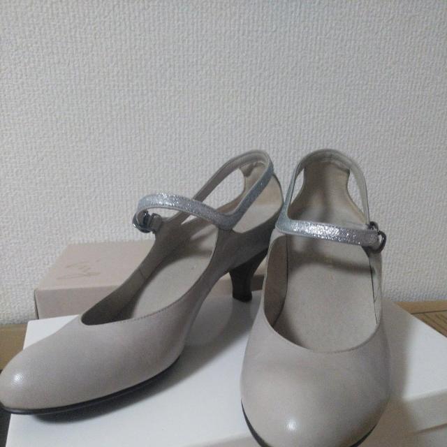 未使用RABOKIecono革製パンプス24.5cm < 女性ファッション  未使用RABOKIecono革製パンプス24.5cm  < 女性ファッションの