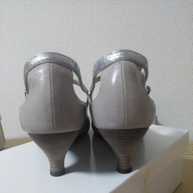 未使用RABOKIecono革製パンプス24.5cm < 女性ファッション  未使用RABOKIecono革製パンプス24.5cm < 女性ファッションの