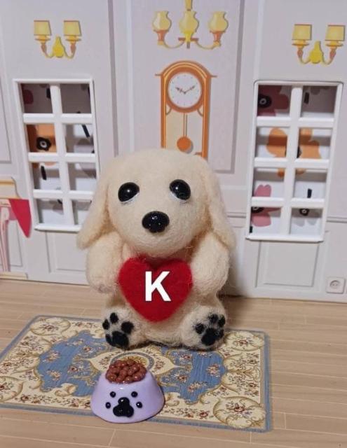 ★羊毛フェルト愛犬イニシャル入れます頭文字 クリーム色ダックス < ペット/手芸/園芸 ★羊毛フェルト愛犬イニシャル入れます頭文字 クリーム色ダックス < ペット/手芸/園芸の