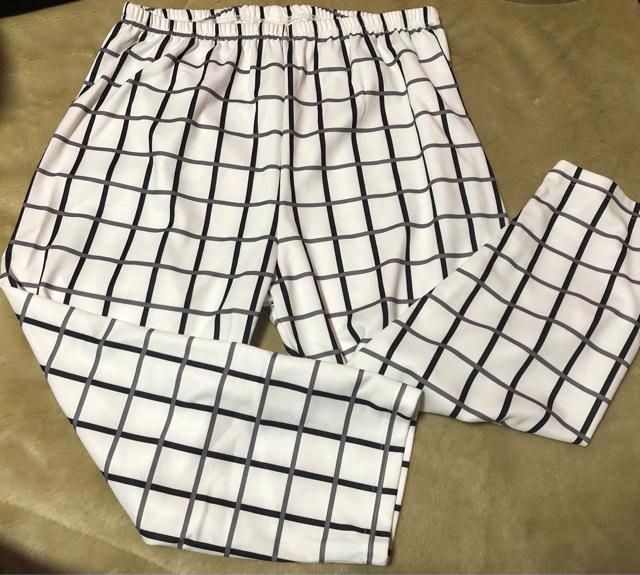 中古美品★3L〜4L対応★オシャレ7分丈パンツ < 女性ファッション  中古美品★3L〜4L対応★オシャレ7分丈パンツ  < 女性ファッションの