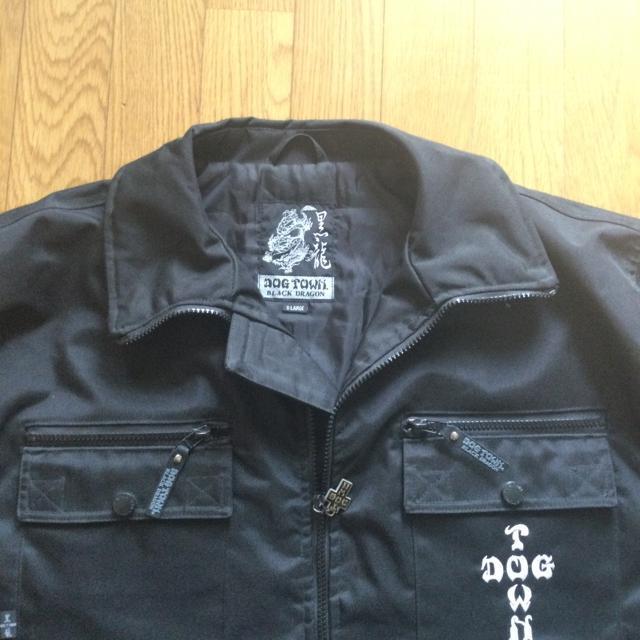 希少 ドックタウン DOG TOWN ブルゾン ジャンバー < 男性ファッション  希少 ドックタウン DOG TOWN ブルゾン ジャンバー < 男性ファッションの