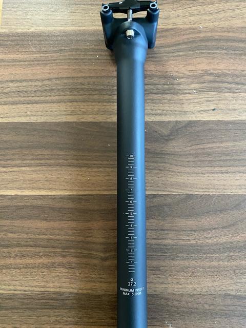 新品フルカーボンシートポスト131g < レジャー/スポーツ 新品フルカーボンシートポスト131g < レジャー/スポーツの