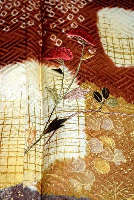 訪問着 中古 着物 送料無料 最高峰 未使用品 金彩 シシュウ 杢目絞り 道長花文 身丈156.5cm 裄丈65cm T3657 < 女性ファッション 訪問着 中古 着物 送料無料 最高峰 未使用品 金彩 シシュウ 杢目絞り 道長花文 身丈156.5cm 裄丈65cm T3657 < 女性ファッションの