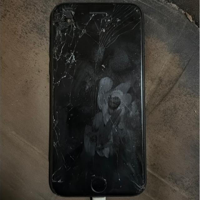 壊れた携帯 < PC本体/周辺機器 壊れた携帯 < PC本体/周辺機器の