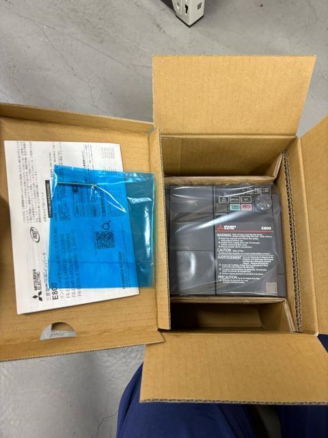 三菱電機インバーターFR-E820-3.7K-1 新品未使用品 < 家電/AV 三菱電機インバーターFR-E820-3.7K-1 新品未使用品 < 家電/AVの