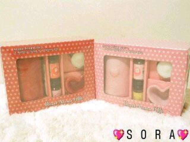 プレゼント.ギフトに♪フレグランスオイル2種類入り ハートアロマギフト 4点セット レッド < ヘルス/ビューティー プレゼント.ギフトに♪フレグランスオイル2種類入り ハートアロマギフト 4点セット レッド < ヘルス/ビューティーの