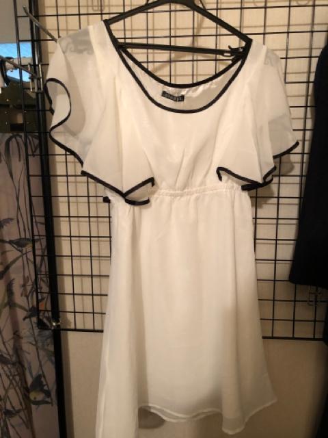 新品白ブラウス < 女性ファッション  新品白ブラウス  < 女性ファッションの