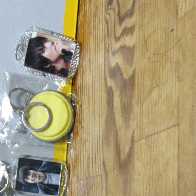 ☆パク・ヨンハ☆写真入りキ−ホルダー3コ < タレントグッズ  ☆パク・ヨンハ☆写真入りキ−ホルダー3コ < タレントグッズの