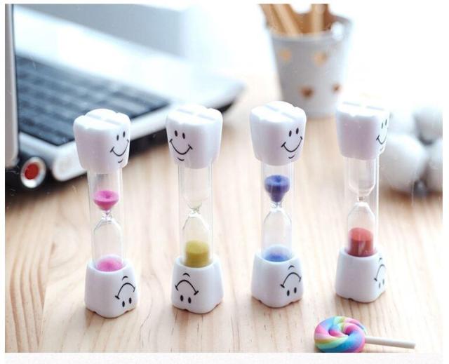 砂時計 砂タイマー 3分計 可愛い 笑顔 タイマー 歯磨き 料理 サンドタイマー プラスチック おもちゃ プレゼント 70 < インテリア/ライフ 砂時計 砂タイマー 3分計 可愛い 笑顔 タイマー 歯磨き 料理 サンドタイマー プラスチック おもちゃ プレゼント 70 < インテリア/ライフの