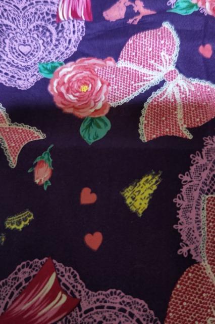 ★新品紫×薔薇リボンハートレースラメ入シンデレラ柄給食巾着袋&ランチョンマット3点セット < キッズ/ベビー ★新品紫×薔薇リボンハートレースラメ入シンデレラ柄給食巾着袋&ランチョンマット3点セット < キッズ/ベビーの