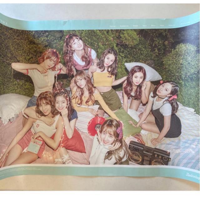 TWICE ポスター 大 52.5cm×76cm < ブランド  TWICE ポスター 大 52.5cm×76cm  < ブランドの