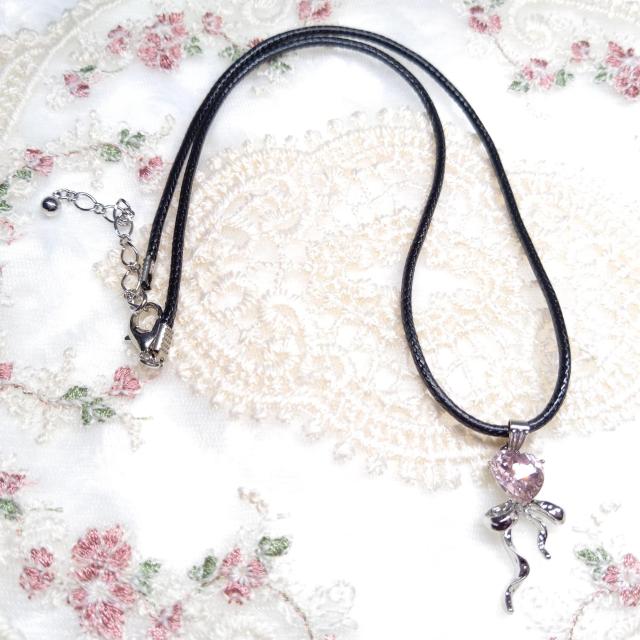 ハンドメイド☆コードネックレス☆ハートりぼんピンク < 女性ファッション ハンドメイド☆コードネックレス☆ハートりぼんピンク < 女性ファッションの