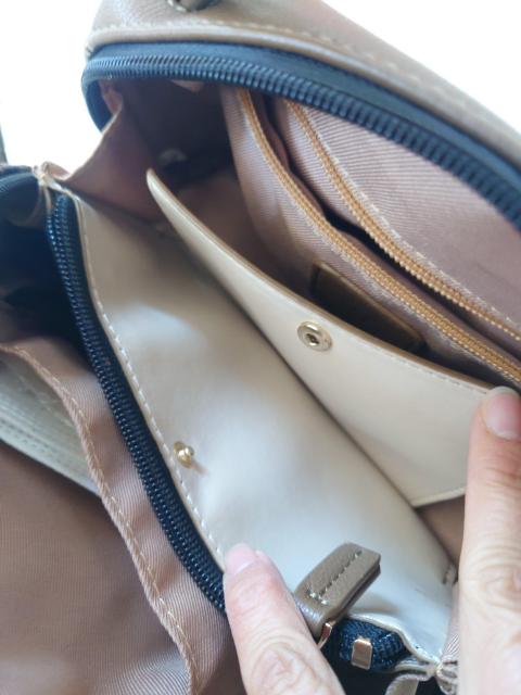 artemis by DIANA編み込みハンドル2WAYミニバッグ 定価一万 < ブランド artemis by DIANA編み込みハンドル2WAYミニバッグ 定価一万 < ブランドの