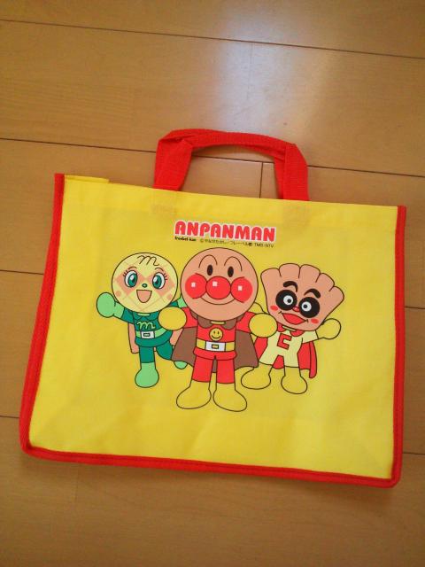 新品ポケット付トートバッグ☆レッスンバッグ☆アンパンマン < アニメ/コミック/キャラクター  新品ポケット付トートバッグ☆レッスンバッグ☆アンパンマン < アニメ/コミック/キャラクターの