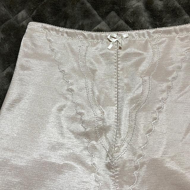 ☆☆☆タンス整理品 衣類 おまとめOK ホームクリーニング済み ベージュ系 ガードル 64サイズ < 女性ファッション  ☆☆☆タンス整理品 衣類 おまとめOK ホームクリーニング済み ベージュ系 ガードル 64サイズ < 女性ファッションの