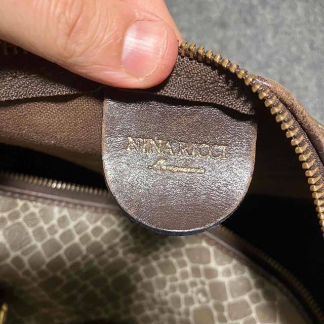 y1~X^[gzyBe[WzyNINA RICCI / jib`z {XgobO