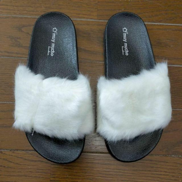 北欧の人気ブランド muymucho  高級ファーサンダル 5 36 < 女性ファッション  北欧の人気ブランド muymucho  高級ファーサンダル 5 36 < 女性ファッションの