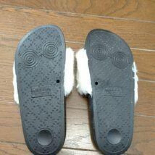 北欧の人気ブランド muymucho  高級ファーサンダル 5 36 < 女性ファッション  北欧の人気ブランド muymucho  高級ファーサンダル 5 36 < 女性ファッションの