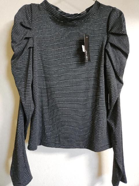 新品タグ付 Junne Garcon黒地シルバーラメボーダーパフ袖カットソー < 女性ファッション 新品タグ付 Junne Garcon黒地シルバーラメボーダーパフ袖カットソー < 女性ファッションの