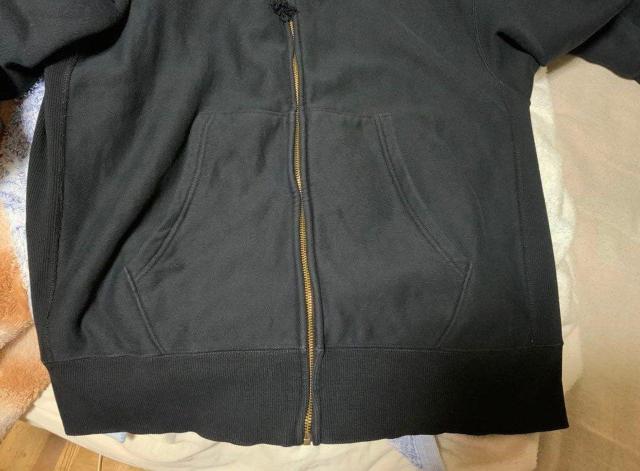 ��GU�u�w�r�[�E�F�C�g�v���̃����Y�p�[�J�[L�T�C�Y �� �u�����h�� 