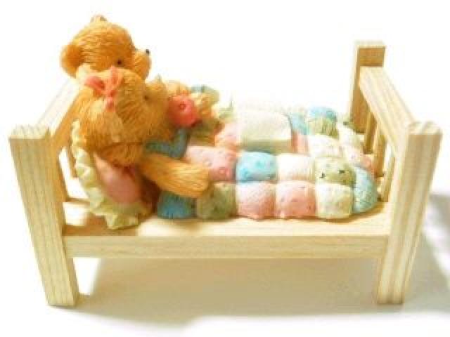 可愛い♪木製&樹脂製 カントリーラブラブくまさん《ベッド》U < おもちゃ 可愛い♪木製&樹脂製 カントリーラブラブくまさん《ベッド》U < おもちゃの