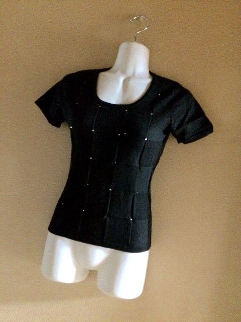 【美品】INGNI◆イング◆上質ストーン付◆Blackサマーニット < 女性ファッション  【美品】INGNI◆イング◆上質ストーン付◆Blackサマーニット  < 女性ファッションの