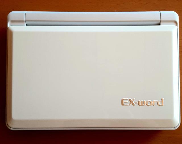 電子辞書 本体 CASIO 辞書 純正ケース イヤフォン 説明書 付き EX-word カシオ エクスワード EX-Word 白 < 家電/AV  電子辞書 本体 CASIO 辞書 純正ケース イヤフォン 説明書 付き EX-word カシオ エクスワード EX-Word 白 < 家電/AVの