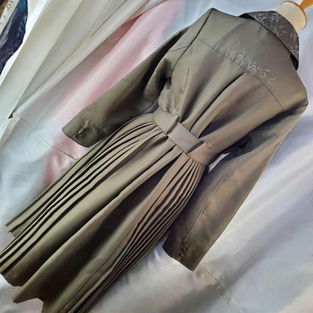 404★アクシーズファム★サイドがシャーリング!トレンチコート★M★ < ブランド  404★アクシーズファム★サイドがシャーリング!トレンチコート★M★ < ブランドの