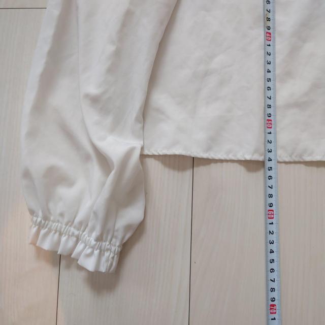 ギャザークロップドブラウス サイズМ < 女性ファッション  ギャザークロップドブラウス サイズМ < 女性ファッションの