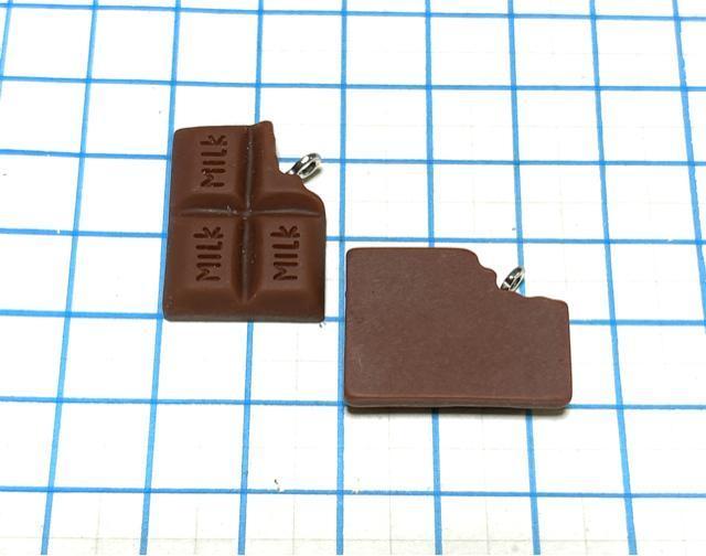 089 チョコレートのチャーム 茶色 2個 樹脂パーツ お菓子◯ < ペット/手芸/園芸 089 チョコレートのチャーム 茶色 2個 樹脂パーツ お菓子◯ < ペット/手芸/園芸の