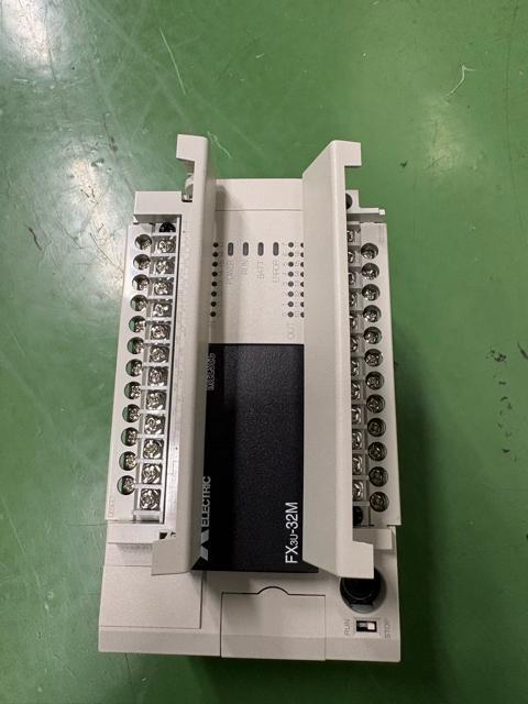 �O�H�d�@ FX3U-32MR/ES �V�[�P���T �� �Ɠd/AV�� 