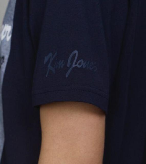 GU×キムジョーンズ・ロゴ&モンキープリントTシャツ。XL < ブランド GU×キムジョーンズ・ロゴ&モンキープリントTシャツ。XL < ブランドの