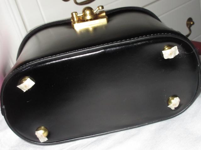 未使用タグ付☆本革製バニティ*ショルダーハンドバッグ(黒) < 女性ファッション  未使用タグ付☆本革製バニティ*ショルダーハンドバッグ(黒) < 女性ファッションの