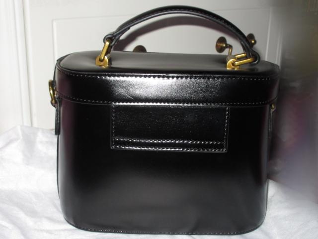 未使用タグ付☆本革製バニティ*ショルダーハンドバッグ(黒) < 女性ファッション  未使用タグ付☆本革製バニティ*ショルダーハンドバッグ(黒) < 女性ファッションの