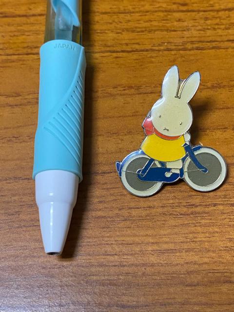 ミッフィーちゃん☆ピンバッジ☆自転車☆ < アニメ/コミック/キャラクター  ミッフィーちゃん☆ピンバッジ☆自転車☆ < アニメ/コミック/キャラクターの
