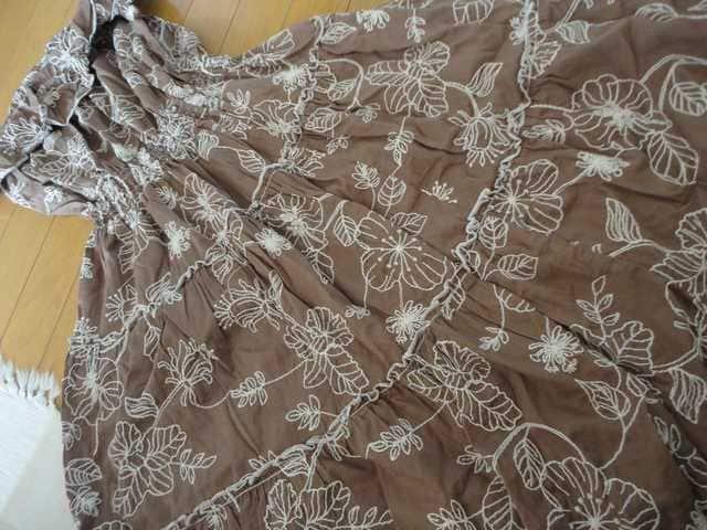 【お嬢様系】 刺繍デザイン膝丈フレアワンピ < 女性ファッション  【お嬢様系】 刺繍デザイン膝丈フレアワンピ < 女性ファッションの