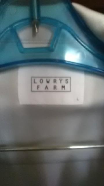 Vi*LOWRYS FARM * WPbg  uh 
