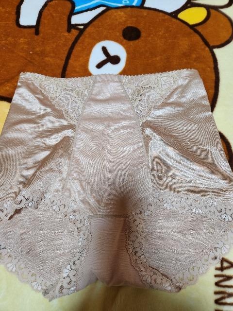 光沢 ベージュ系 ショート ガードル < 女性ファッション 光沢 ベージュ系 ショート ガードル < 女性ファッションの