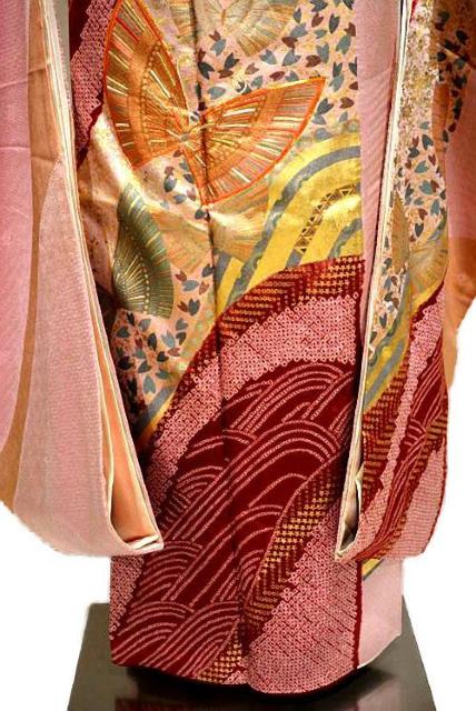 【最高峰】新品同様 金彩 絞り 金駒シシュウ シシュウ 本金箔 蝶 振袖 身丈164cm 裄丈67cm T3539 < 女性ファッション  【最高峰】新品同様 金彩 絞り 金駒シシュウ シシュウ 本金箔 蝶 振袖 身丈164cm 裄丈67cm T3539 < 女性ファッションの