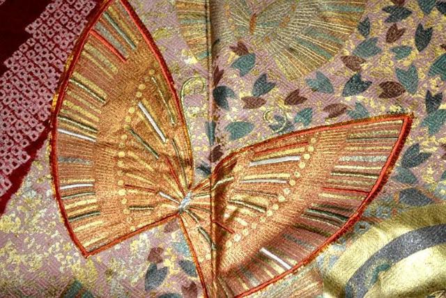 【最高峰】新品同様 金彩 絞り 金駒シシュウ シシュウ 本金箔 蝶 振袖 身丈164cm 裄丈67cm T3539 < 女性ファッション  【最高峰】新品同様 金彩 絞り 金駒シシュウ シシュウ 本金箔 蝶 振袖 身丈164cm 裄丈67cm T3539 < 女性ファッションの