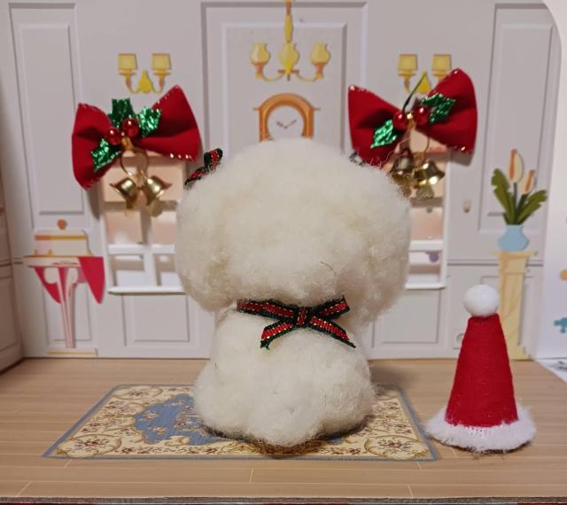 羊毛フェルト クリスマスリボンのふわふわマルチーズ < ペット/手芸/園芸 羊毛フェルト クリスマスリボンのふわふわマルチーズ < ペット/手芸/園芸の