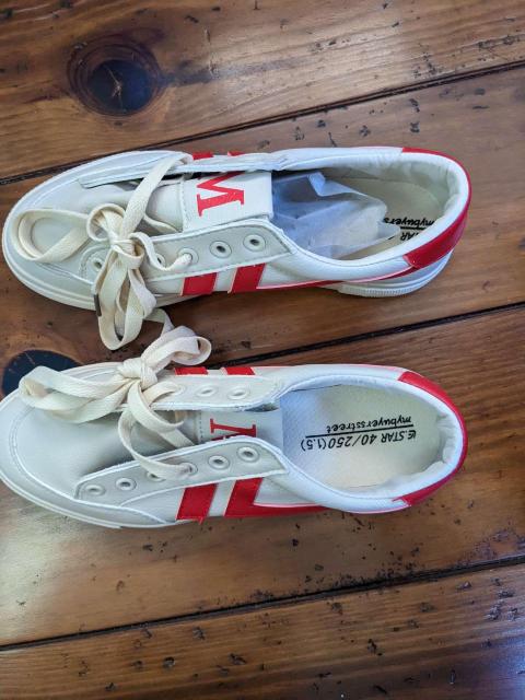 新品 25cm スニーカー ローカット レディース 靴 シューズ ホワイト 回力 < 男性ファッション  新品 25cm スニーカー ローカット レディース 靴 シューズ ホワイト 回力 < 男性ファッションの