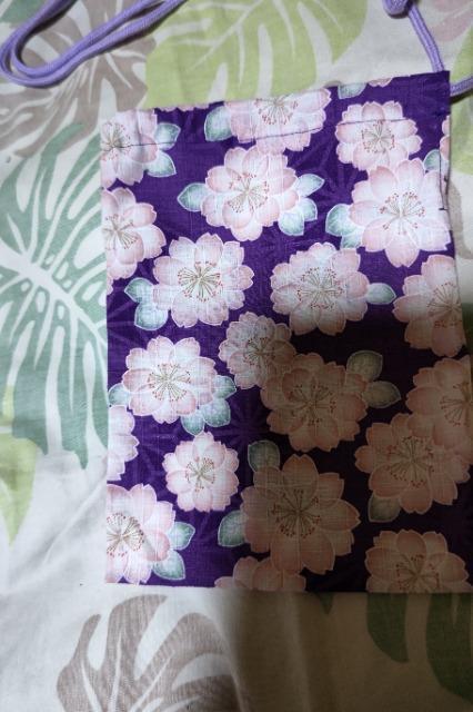 ★処分品★新柄紫×桜柄ナナメ掛巾着袋 < キッズ/ベビー  ★処分品★新柄紫×桜柄ナナメ掛巾着袋  < キッズ/ベビーの