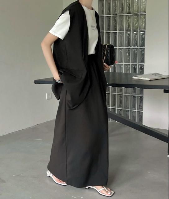 新品☆emi+(エミプラス)ノーカラーロングベスト+ロングスカートセットアップS☆ < 女性ファッション 新品☆emi+(エミプラス)ノーカラーロングベスト+ロングスカートセットアップS☆ < 女性ファッションの