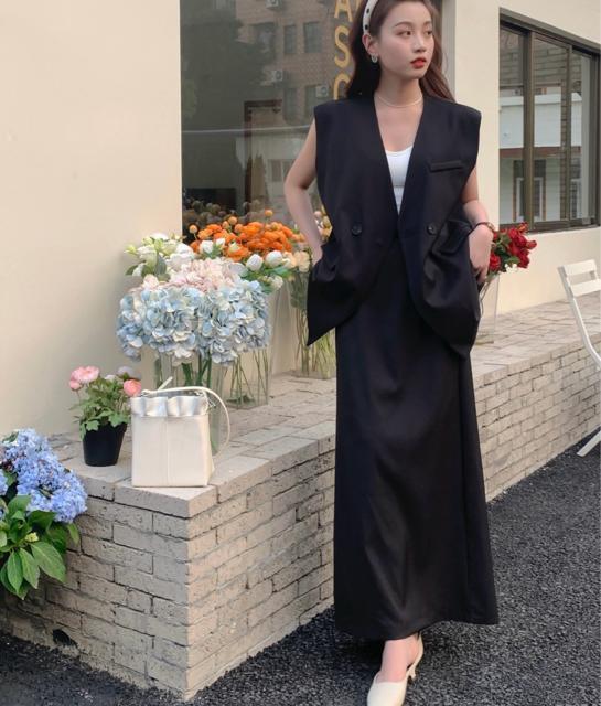 新品☆emi+(エミプラス)ノーカラーロングベスト+ロングスカートセットアップS☆ < 女性ファッション 新品☆emi+(エミプラス)ノーカラーロングベスト+ロングスカートセットアップS☆ < 女性ファッションの