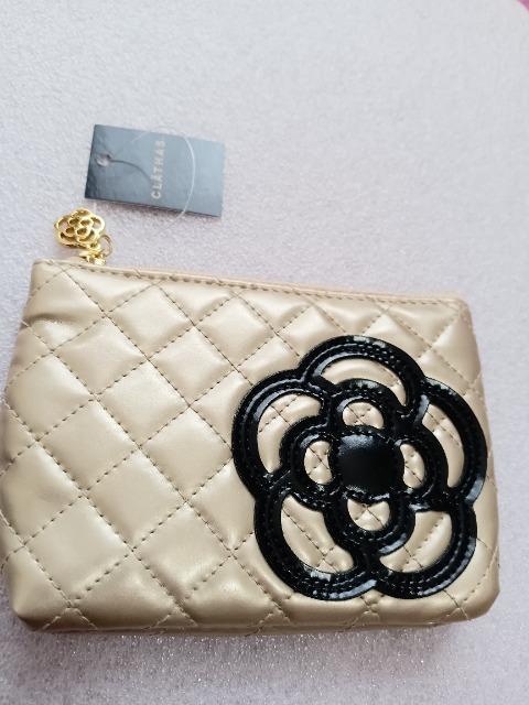 新品 CLATHAS クレイサス ティッシュケース ポーチ シャンパンゴールド < ブランド  新品 CLATHAS クレイサス ティッシュケース ポーチ シャンパンゴールド  < ブランドの
