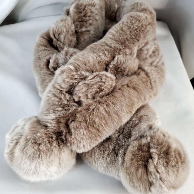 送料無料★毛皮★可愛い!ふかふか!レッキスファーマフラー★ < 女性ファッション 送料無料★毛皮★可愛い!ふかふか!レッキスファーマフラー★ < 女性ファッションの