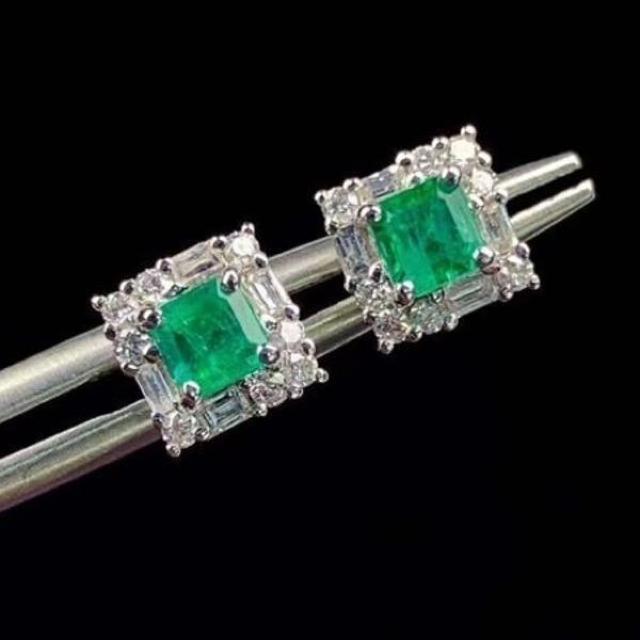 女性のための天然エメラルドピアス ナチュラル 天然 アクセサリー 宝石 カラーストーン S0_4193 < 女性アクセサリー/時計 女性のための天然エメラルドピアス ナチュラル 天然 アクセサリー 宝石 カラーストーン S0_4193 < 女性アクセサリー/時計の