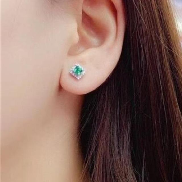 女性のための天然エメラルドピアス ナチュラル 天然 アクセサリー 宝石 カラーストーン S0_4193 < 女性アクセサリー/時計 女性のための天然エメラルドピアス ナチュラル 天然 アクセサリー 宝石 カラーストーン S0_4193 < 女性アクセサリー/時計の